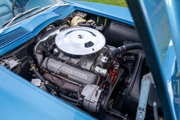 Chevrolet Corvette Stingray Convertible 1965