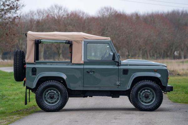 Land Rover Defender 90 Factory Soft Top 2015
