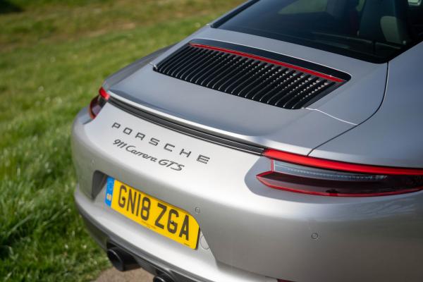 Porsche 2018 Porsche 991-2 GTS 2018